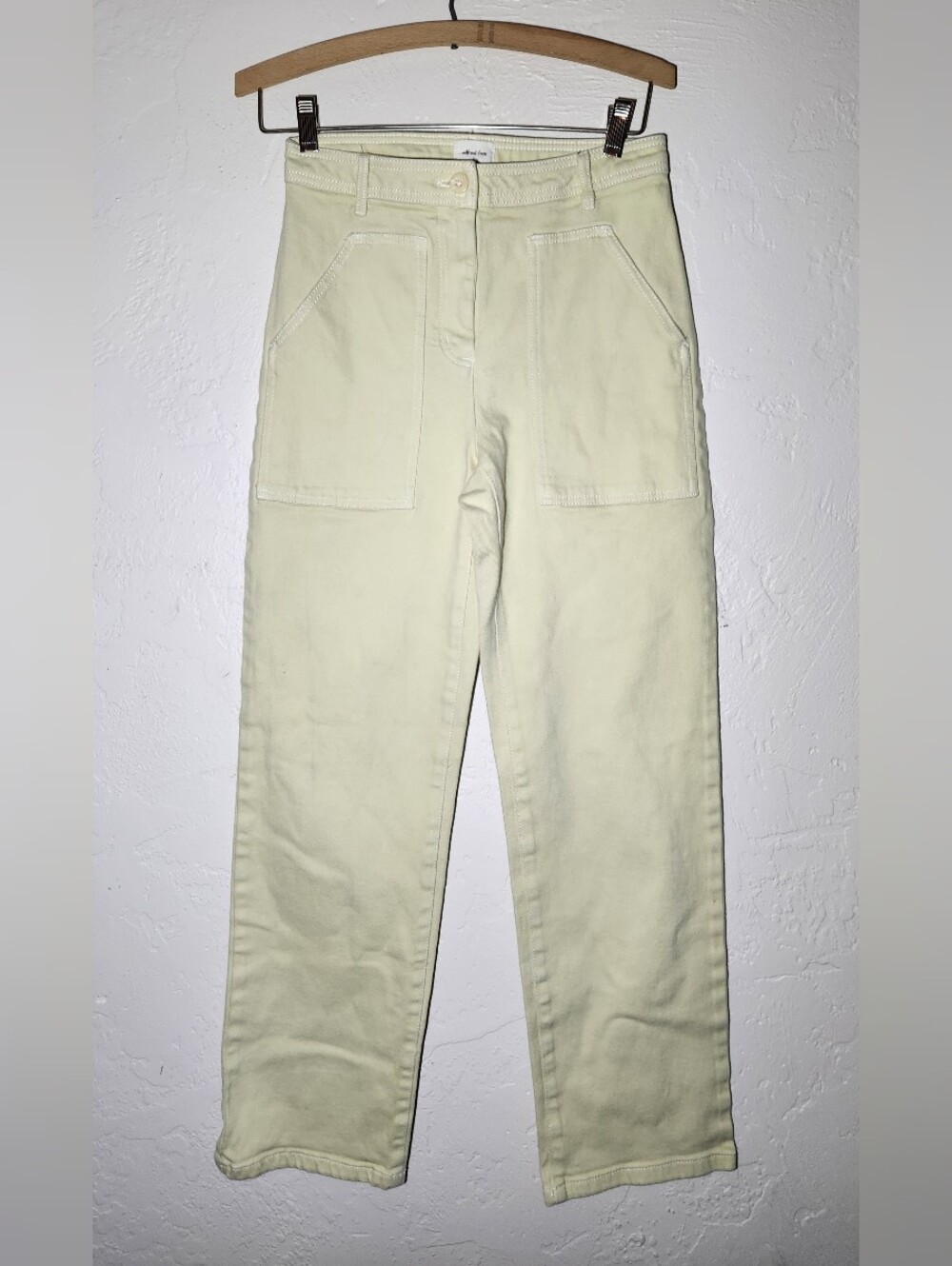 EUC Wilfred Free By Aritzia Womens Size 2 Yellow Modern Utility Mid Rise Jeans